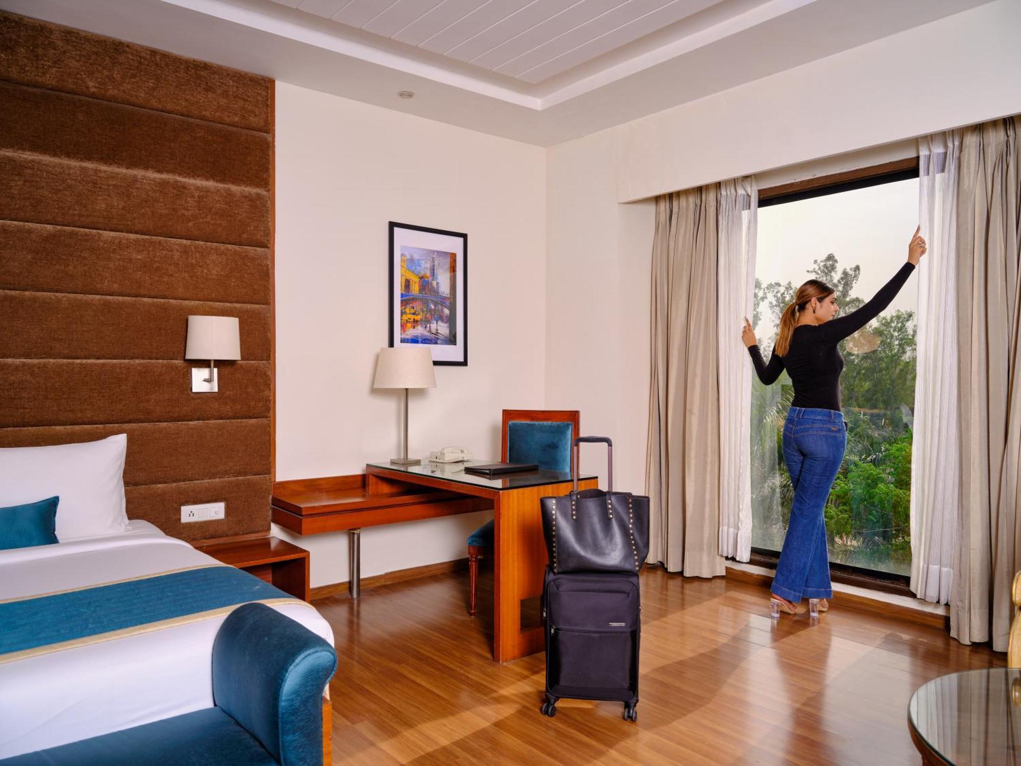 Best Western Country Woods Ambala Ambāla Exterior foto